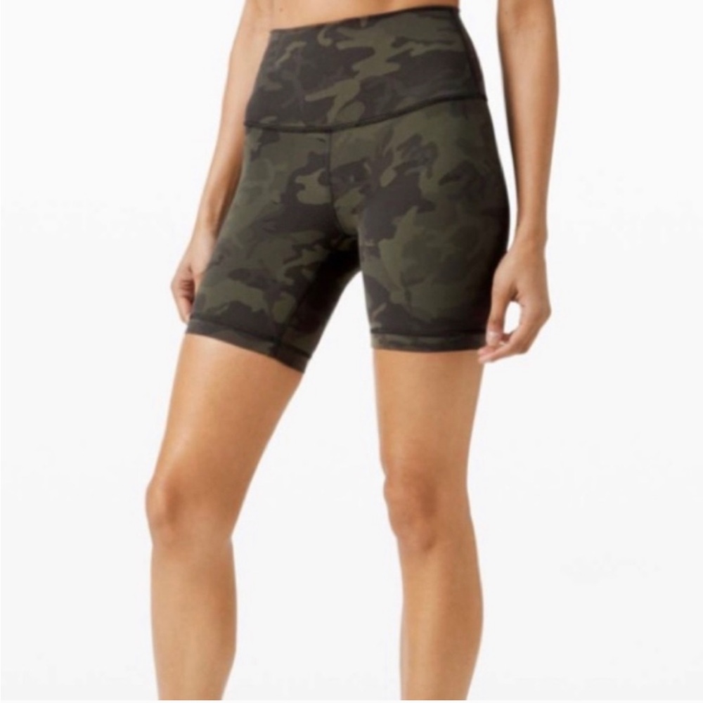 Lululemon Camo Biker Shorts Size 4